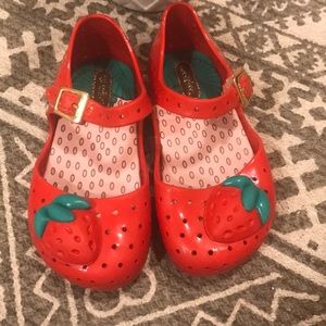 Strawberry mini Melissa